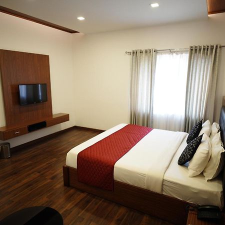 ホテル Four N Square Residency パルガート エクステリア 写真